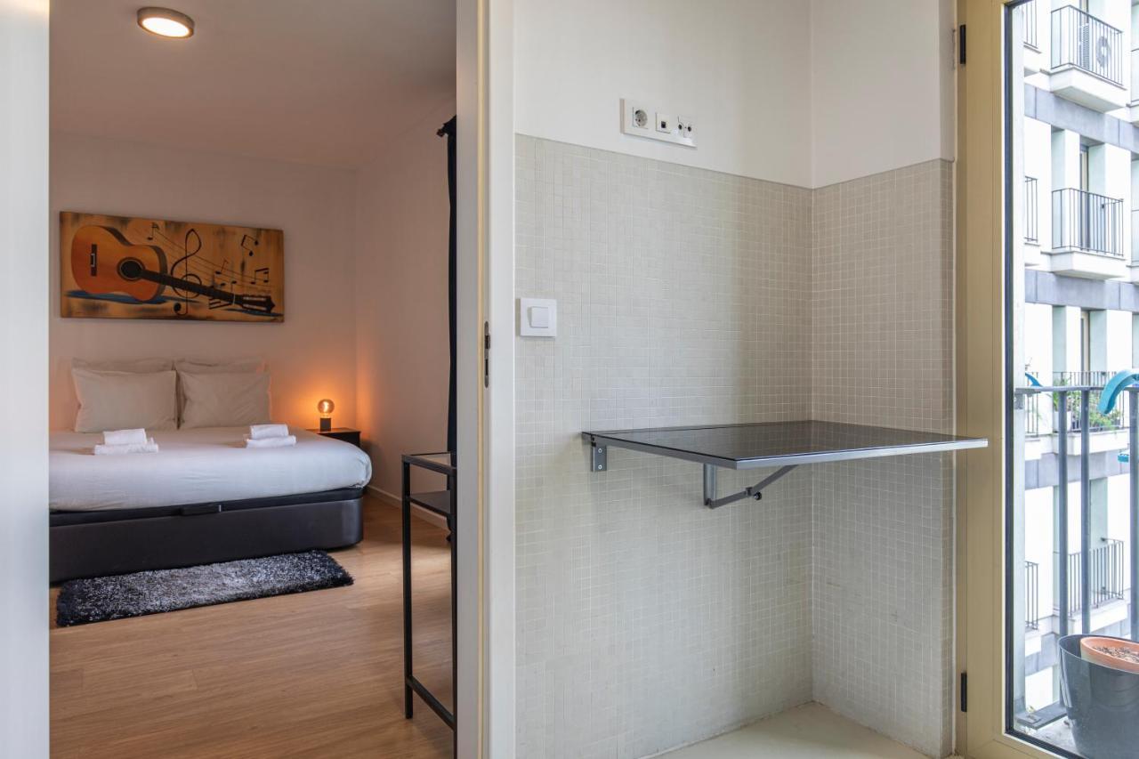 Bright & Comfy Flat In By Lovelystay *