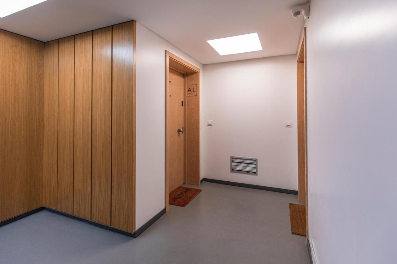 Bright & Comfy Flat In By Lovelystay Apartment