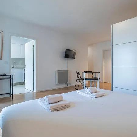 Bright & Comfy Flat In Lisbon By Lovelystay Exterior photo